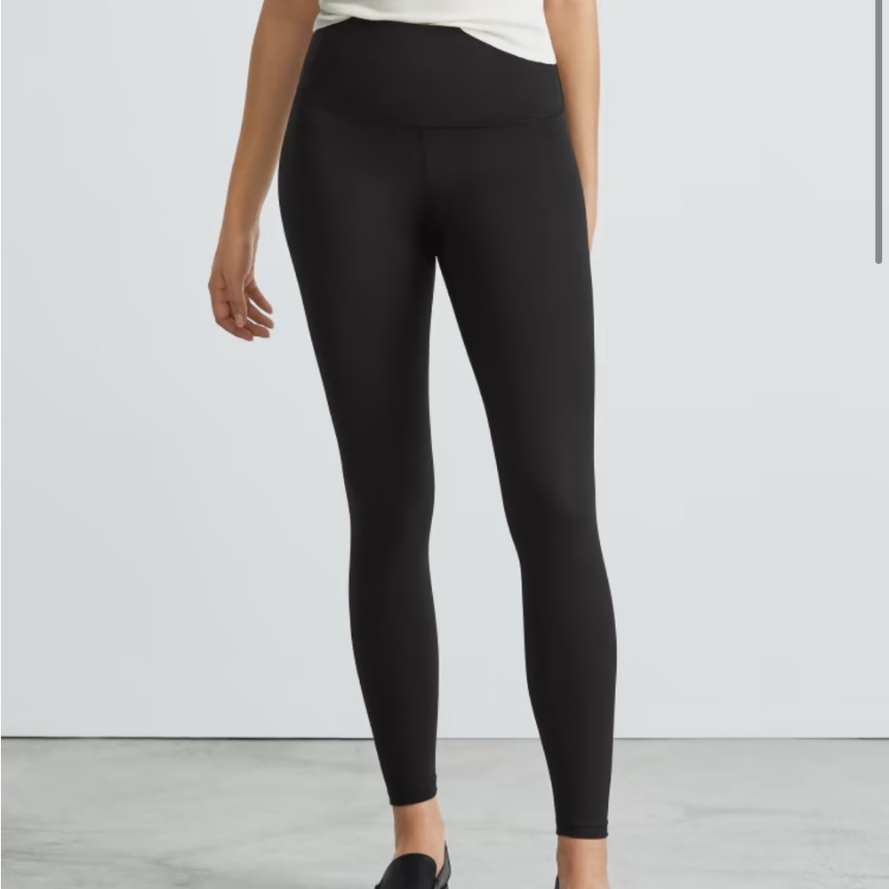 Everlane Black Perform Leggings with Pockets